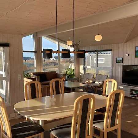 Zuhra - 400m From The Sea By Interhome